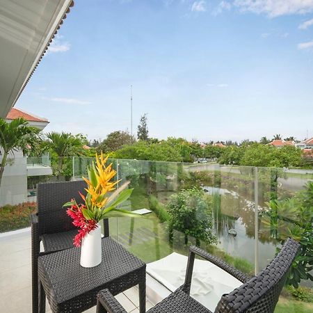 Deluxe Ocean Villa Along The Beach Da Nang Exterior foto