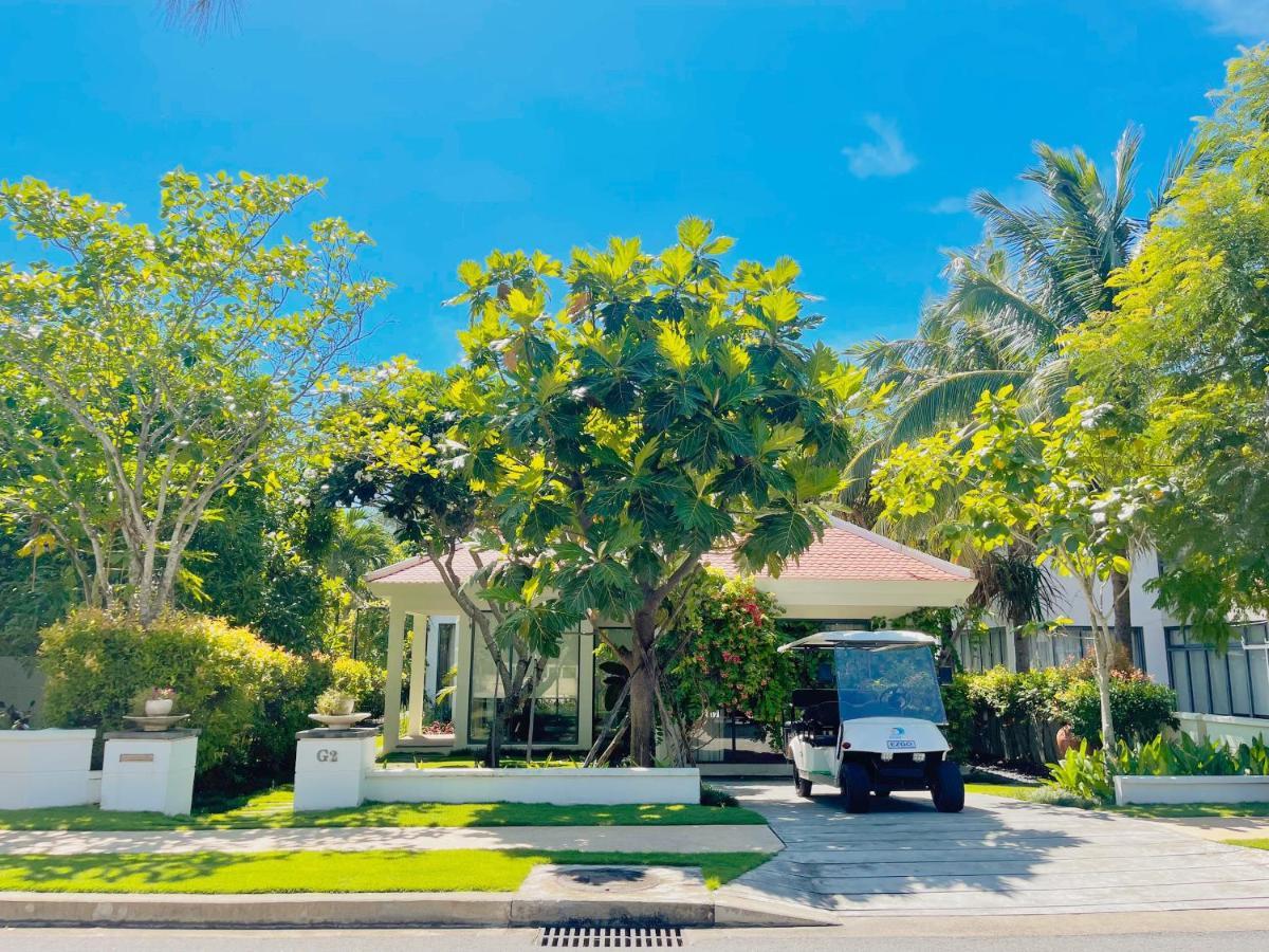 Deluxe Ocean Villa Along The Beach Da Nang Exterior foto