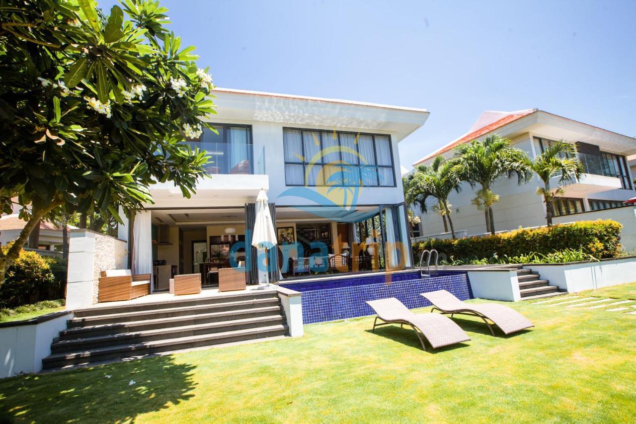 Deluxe Ocean Villa Along The Beach Da Nang Exterior foto