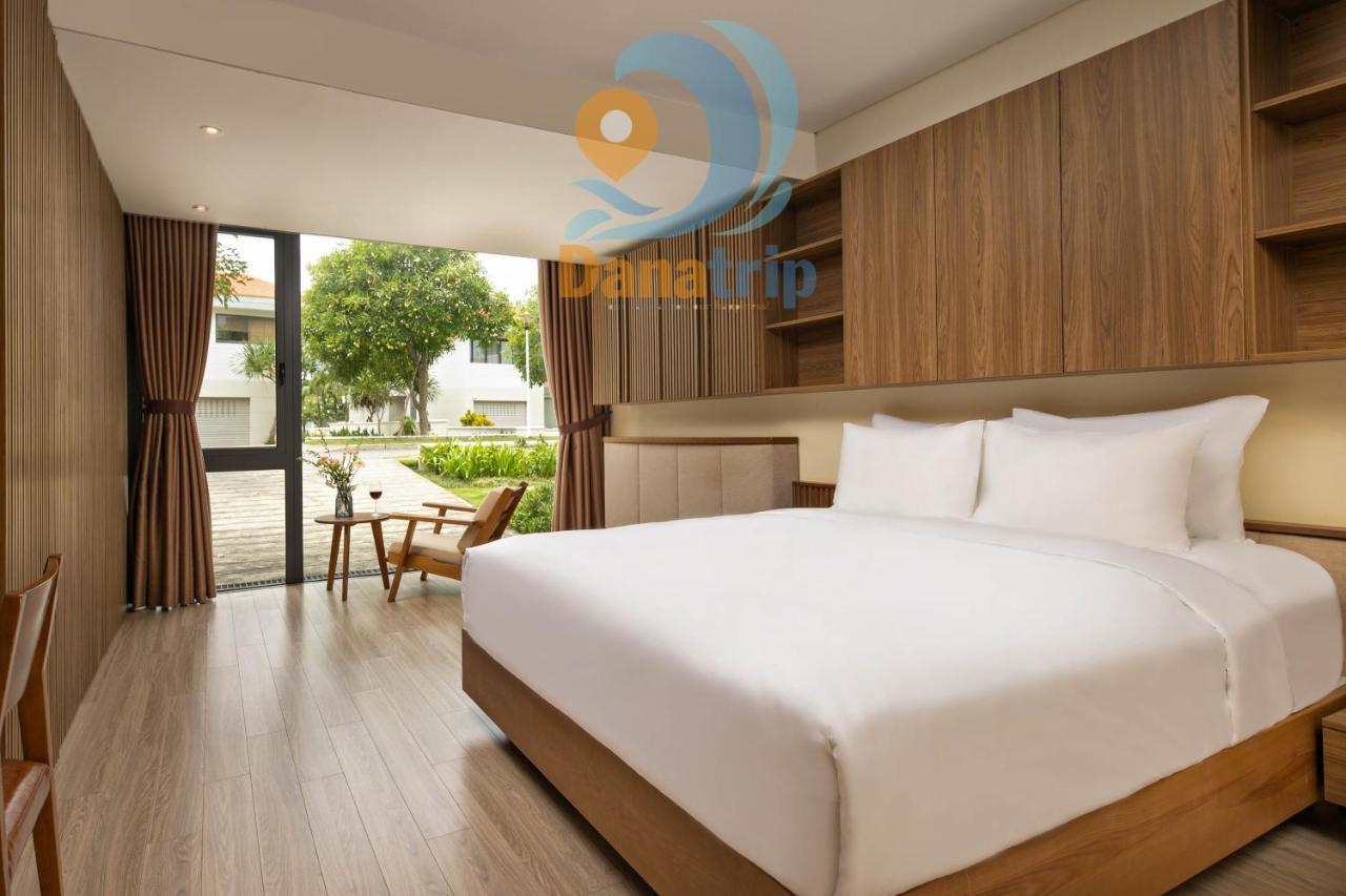 Deluxe Ocean Villa Along The Beach Da Nang Exterior foto