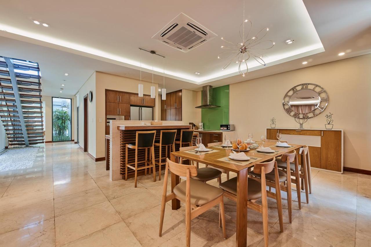 Deluxe Ocean Villa Along The Beach Da Nang Exterior foto