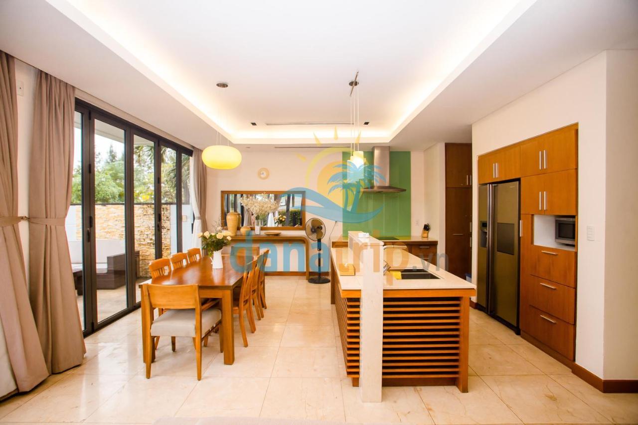 Deluxe Ocean Villa Along The Beach Da Nang Exterior foto