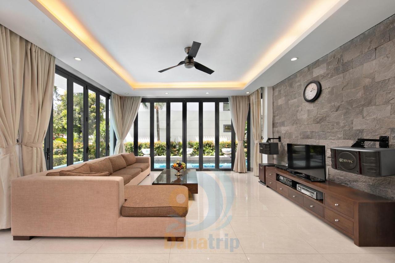 Deluxe Ocean Villa Along The Beach Da Nang Exterior foto